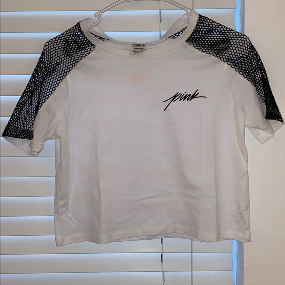 cropped t-shirt